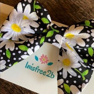 Inisfree2b Accessories - Handmade 3in Daisy hair bow with nylon band Inisfree2b Accessories - Handmade 3in Daisy hair bow with nylon band